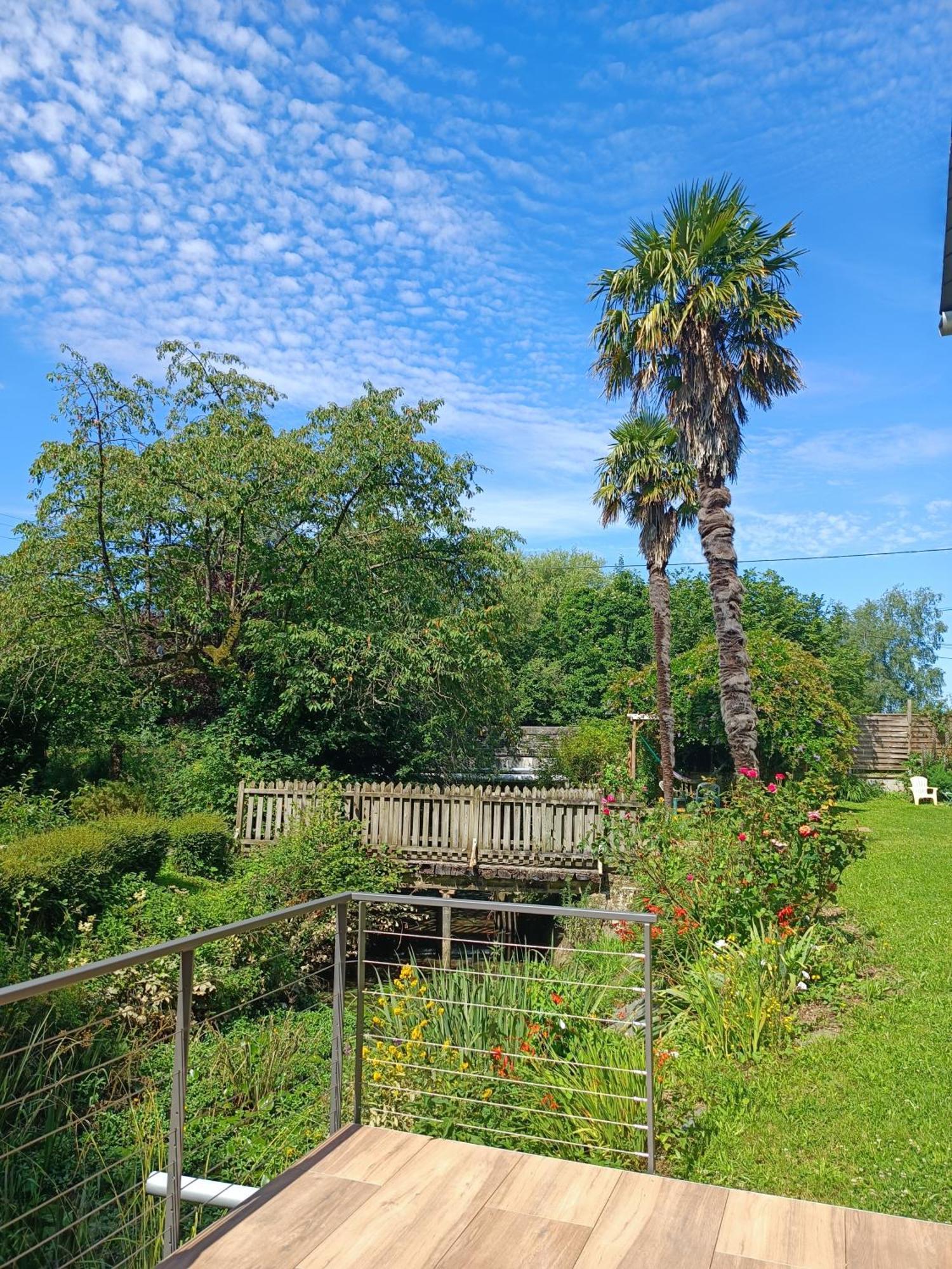 Gite A Cote De " La Java Bleue" En Bord De Riviere Amanlis Exterior foto